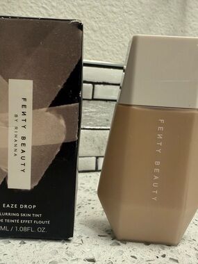 Fenty Beauty Eaze Drop Blurring Skin Tint - #3